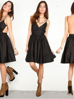 Contrarian | Barbara Bibb Navy Dress